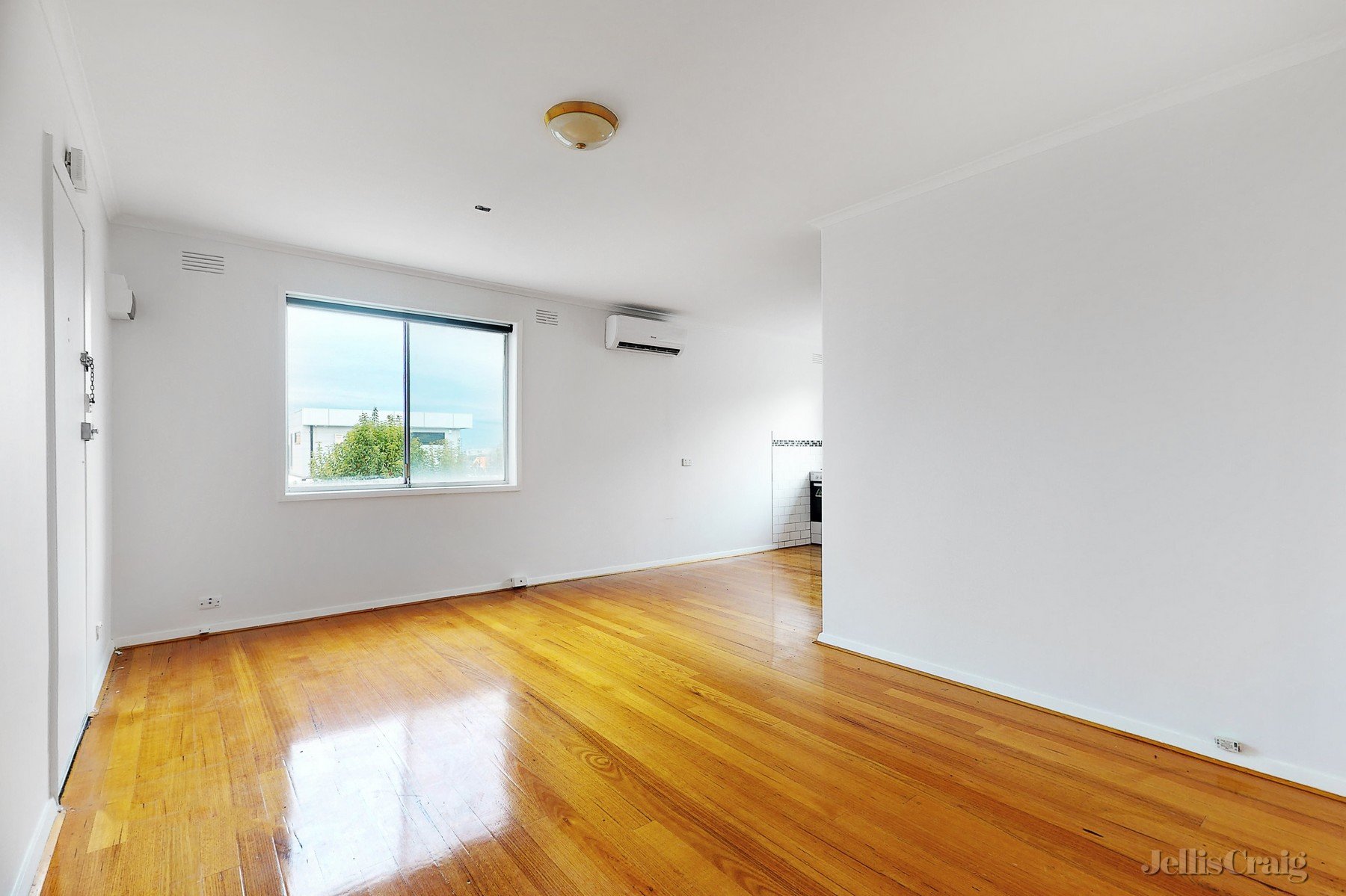 4/76 Waverley Street, Moonee Ponds image 4