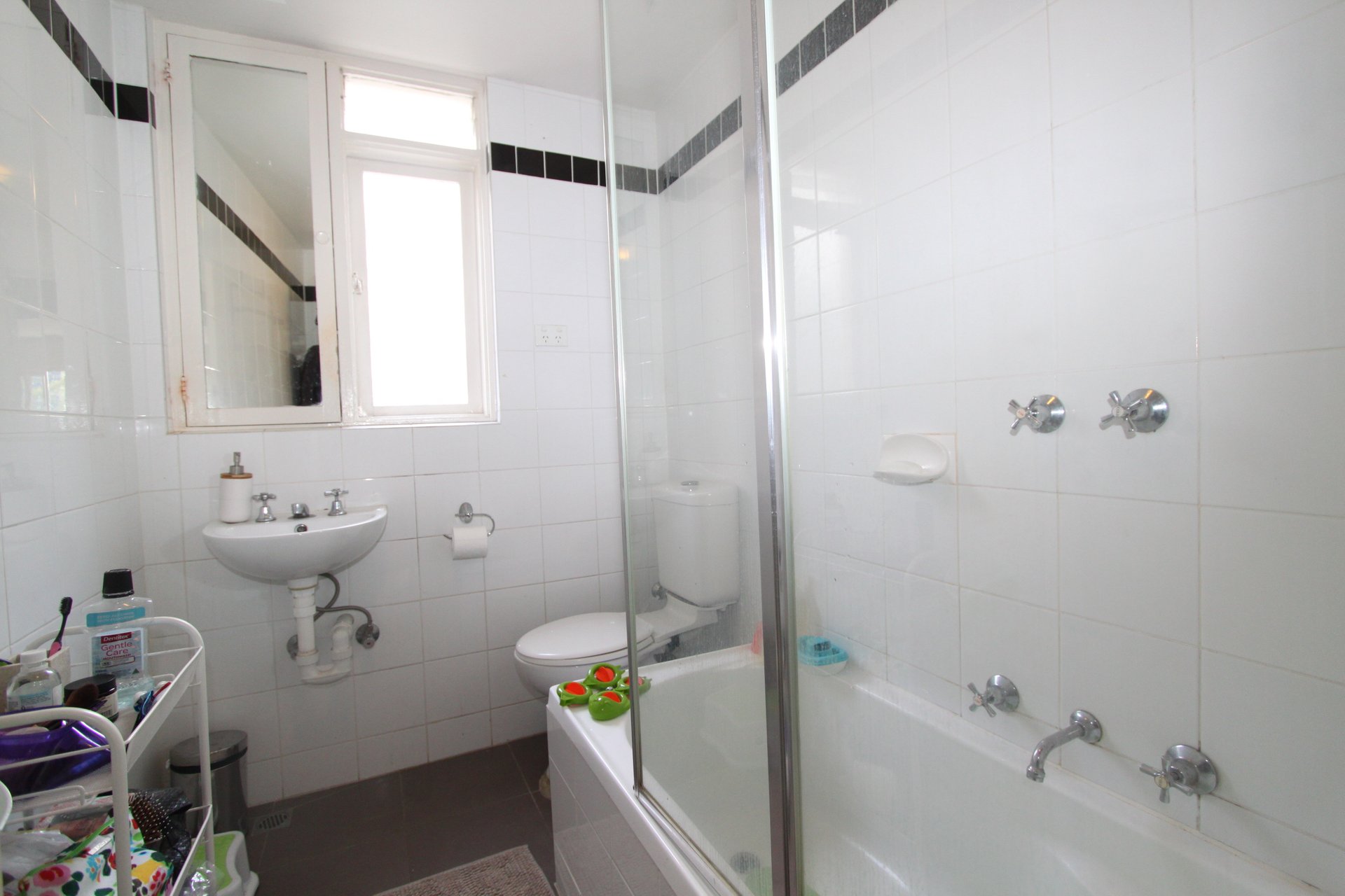 Property Gallery Thumbnail 6