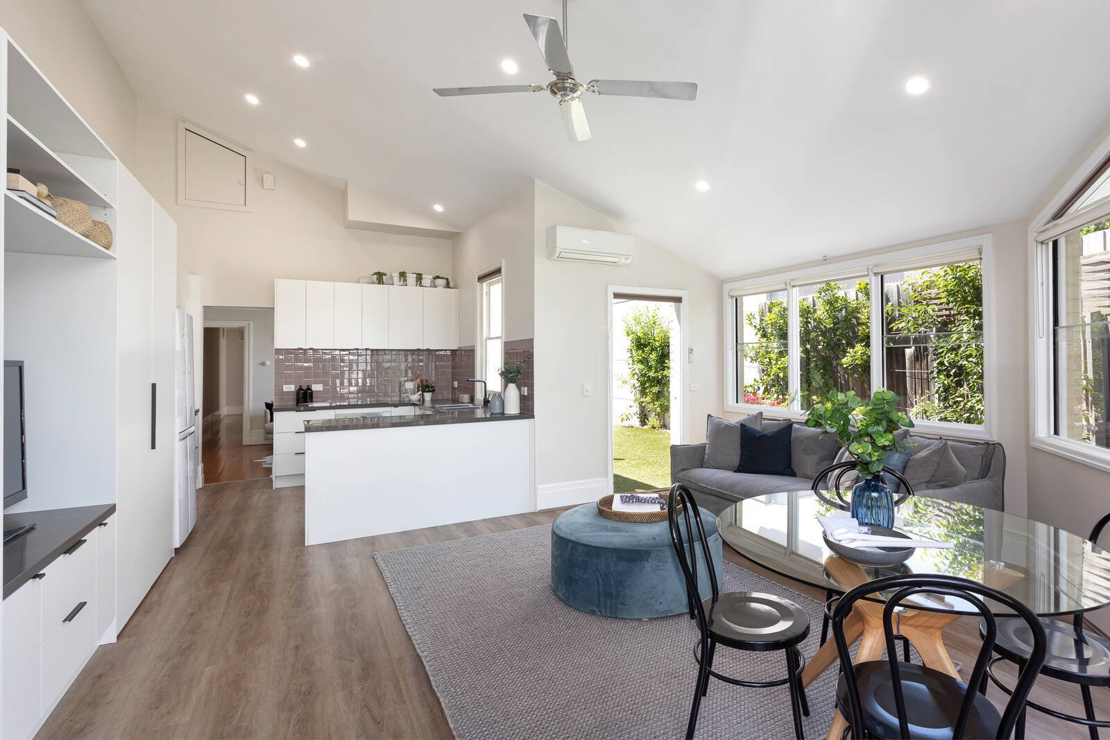 Property Gallery Thumbnail 10