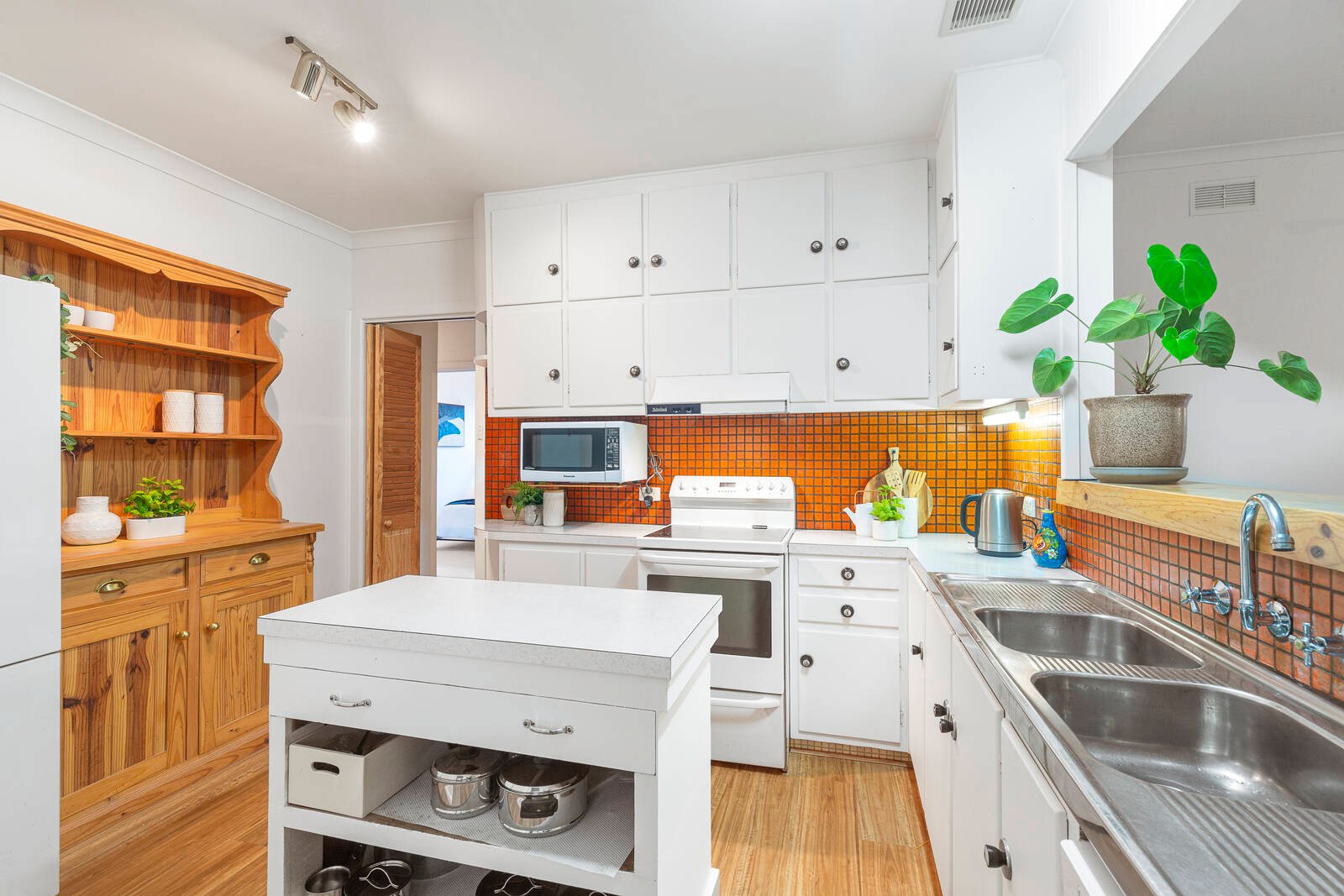 Property Gallery Thumbnail 6