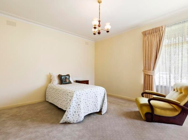479 Pascoe Vale Road, Strathmore image 6