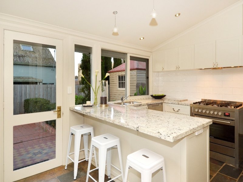 479 Ryrie Street, East Geelong image 2