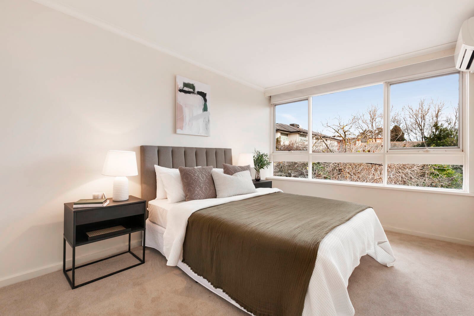 Property Gallery Thumbnail 6