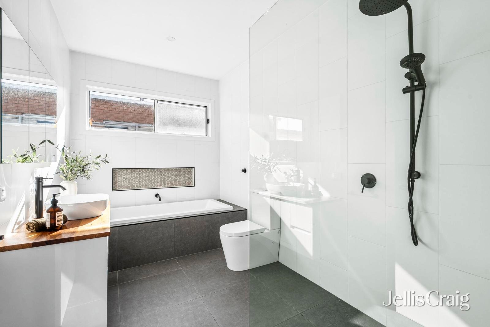 47A Maurice Street, Herne&nbsp;Hill image 5