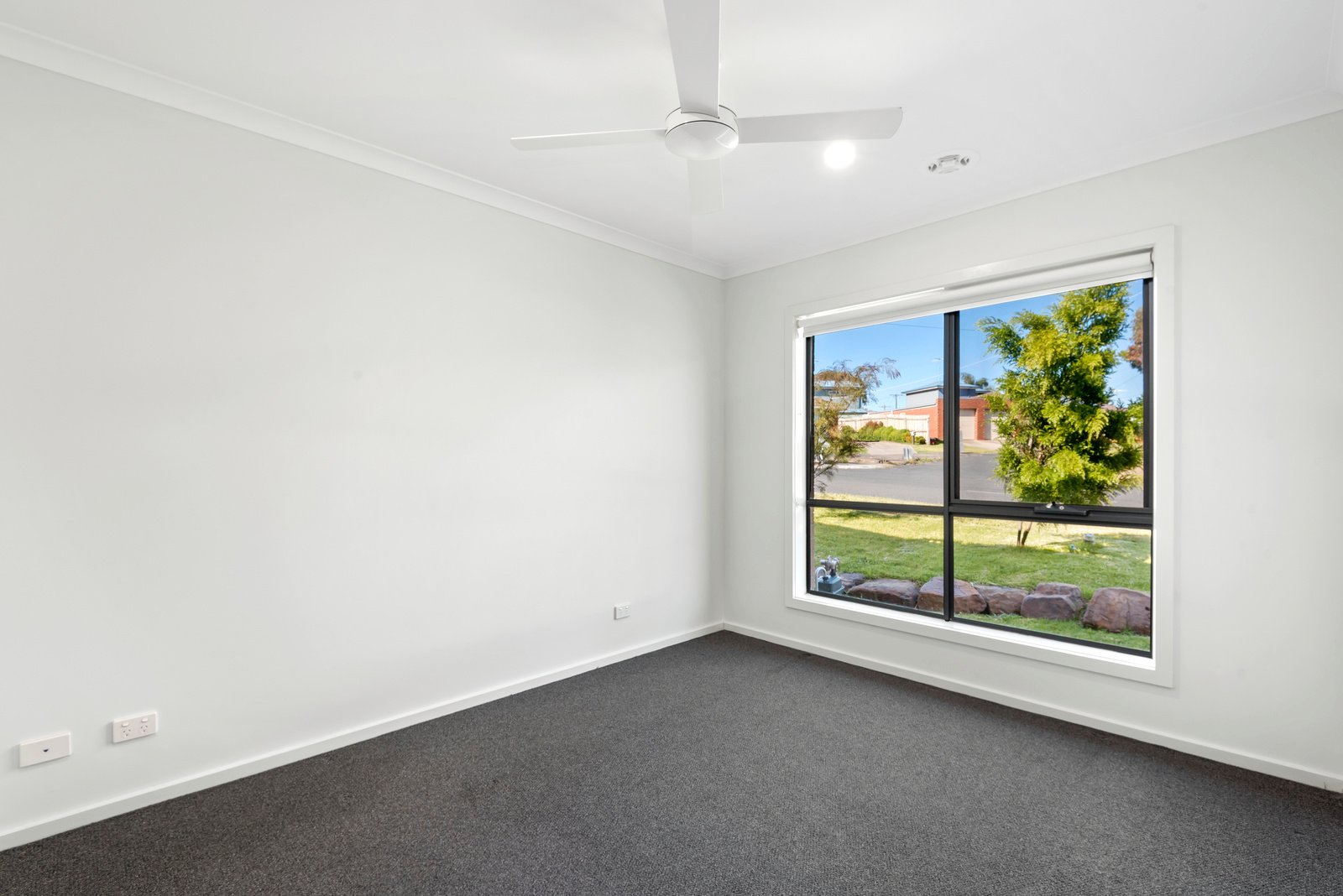 Property Gallery Thumbnail 4