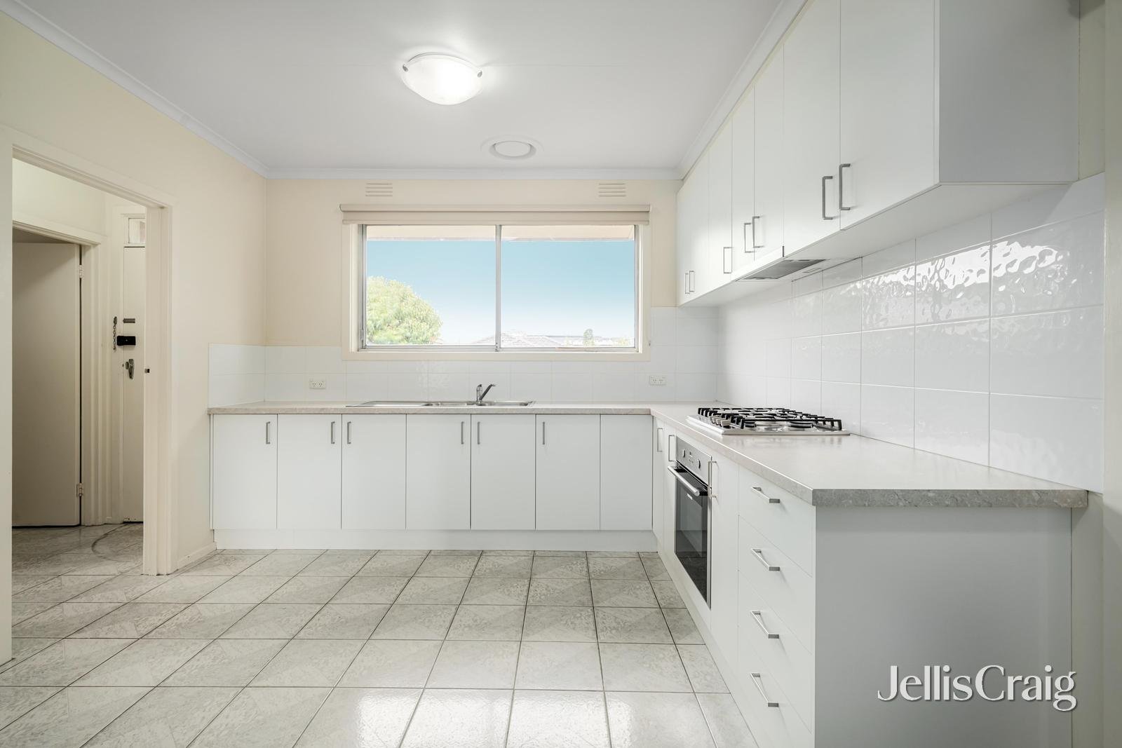 48 Ballantyne Street, Burwood East image 3