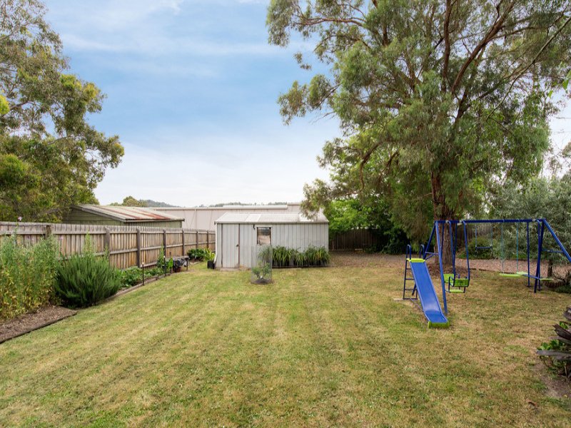 48 Barker Drive, Mooroolbark image 13