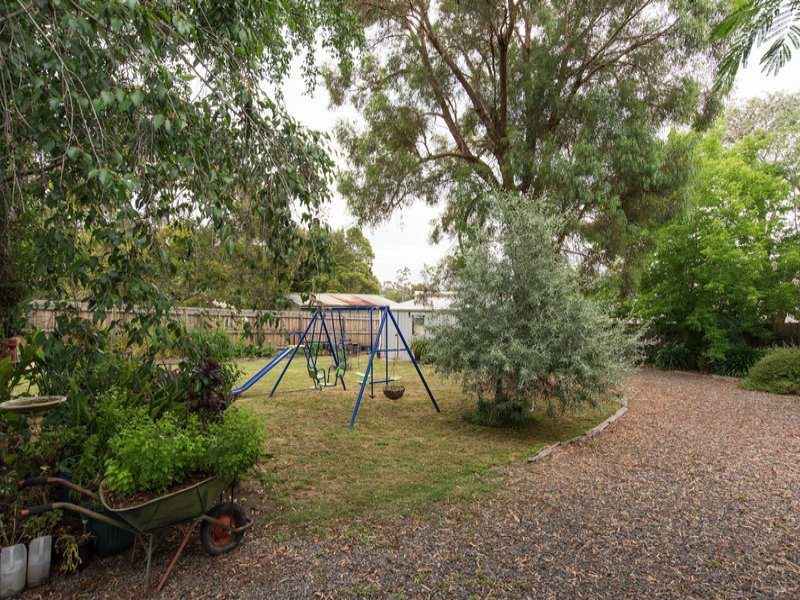 48 Barker Drive, Mooroolbark image 14