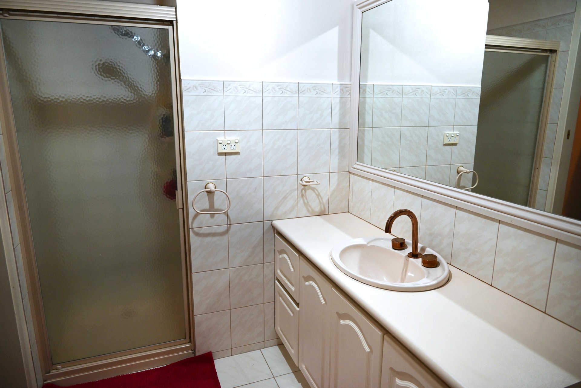 48 Bimbadeen Drive, Mooroolbark image 6