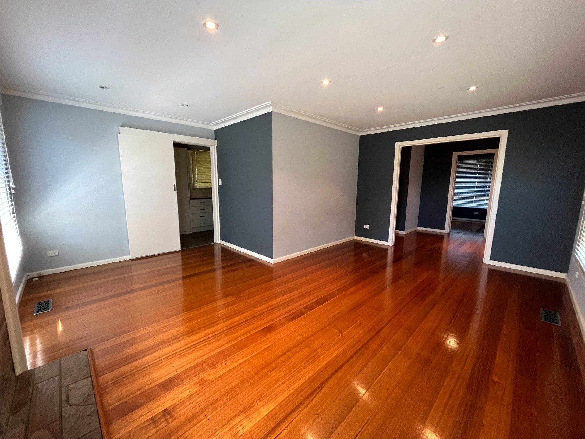 48 Blazey Road, Croydon South image 4