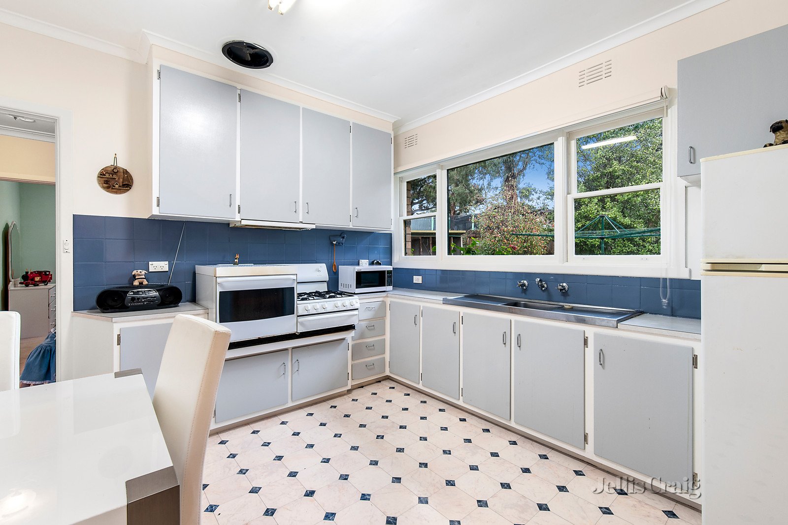 48 Buena Vista Drive, Montmorency image 4