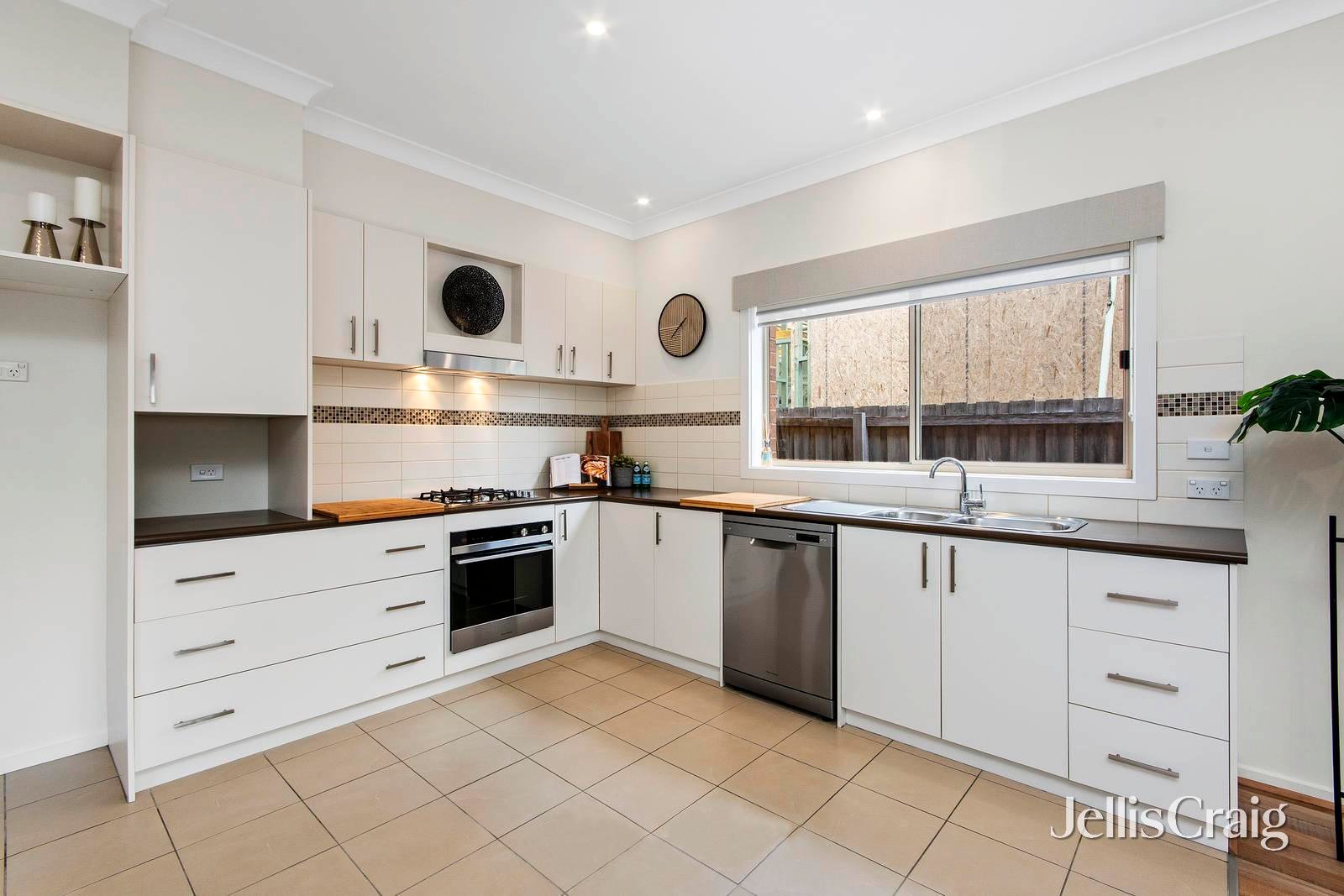 48 Clarendon Street, Newtown image 5