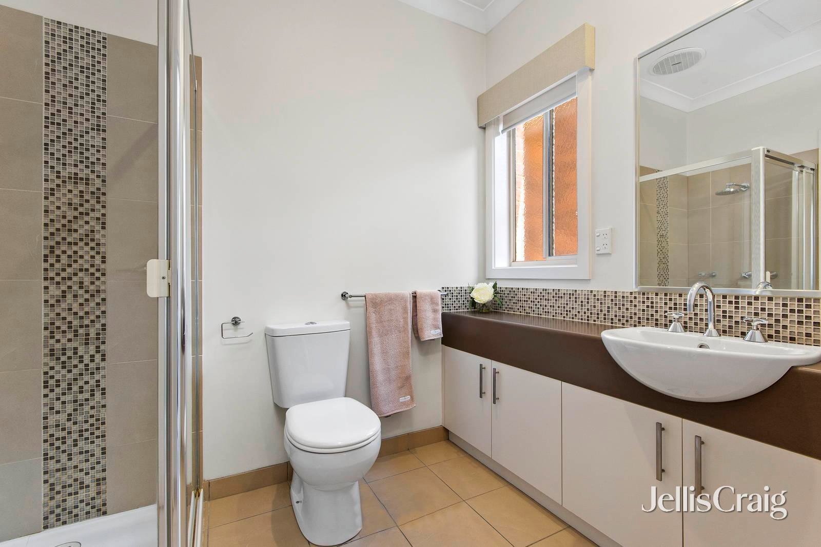 48 Clarendon Street, Newtown image 9