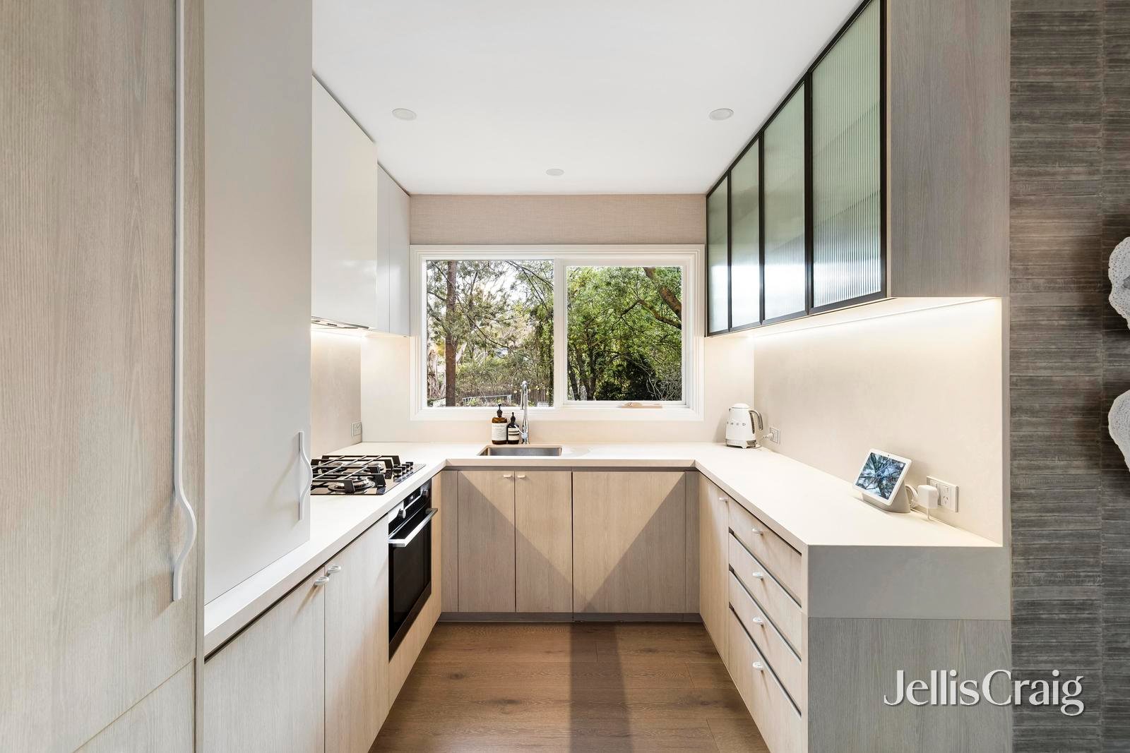 4/8 Coate Avenue, Alphington image 10