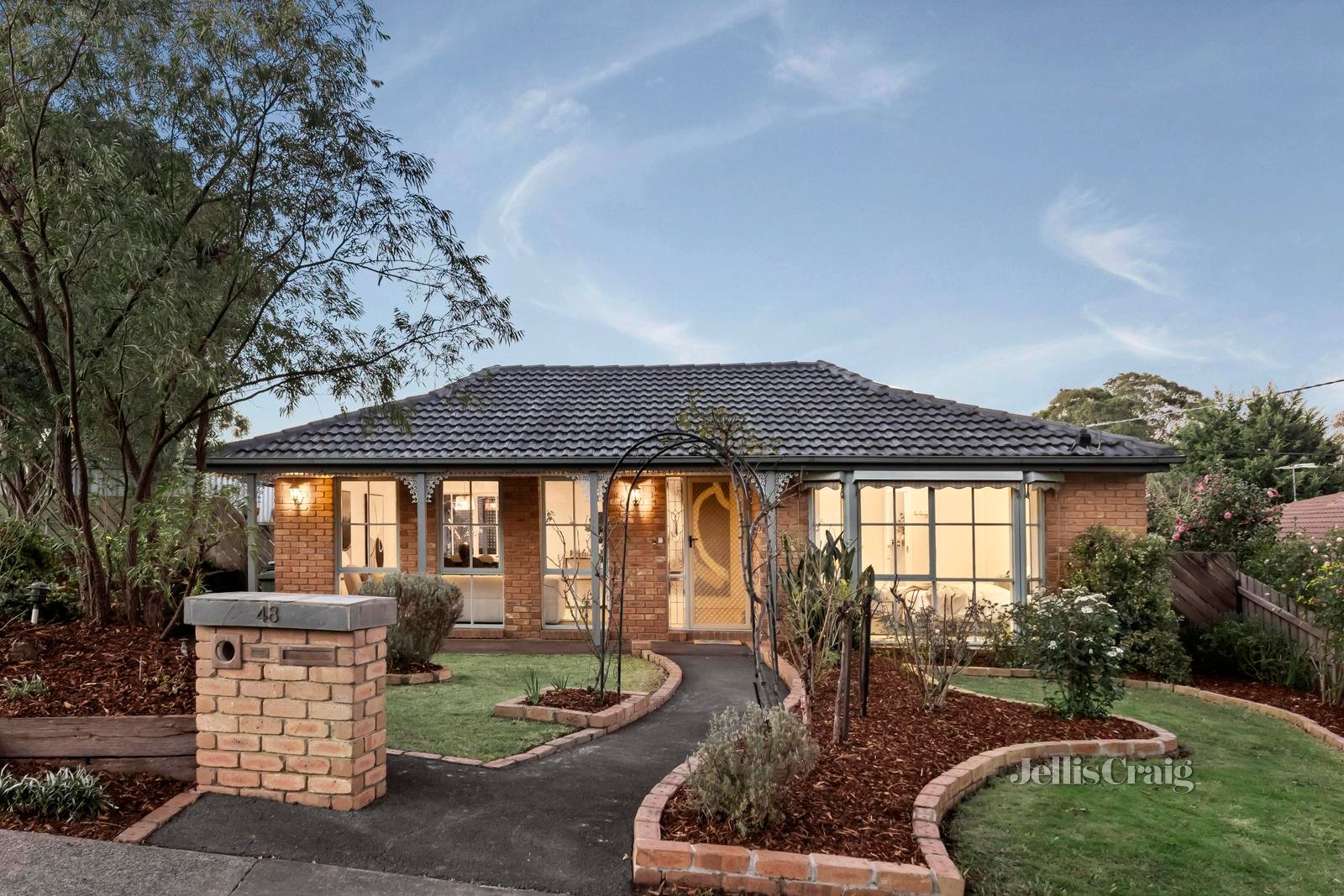 48 Crossman Drive, Croydon Hills image 2