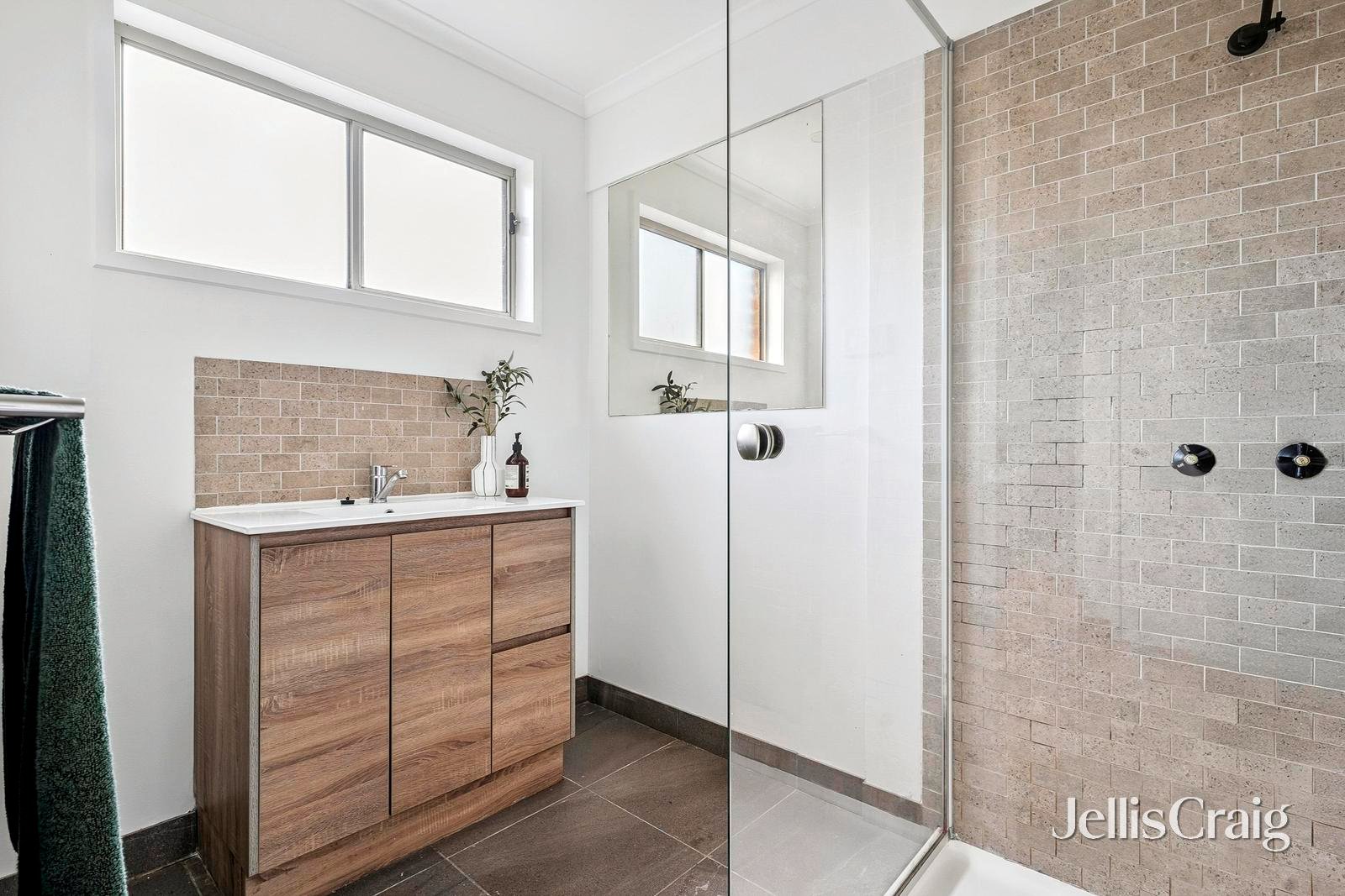 48 Daniel Mews, Moriac image 20