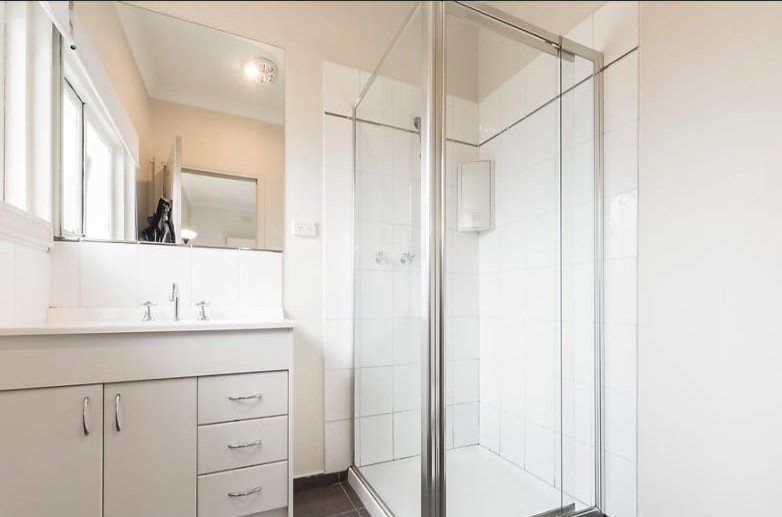 Property Gallery Thumbnail 6