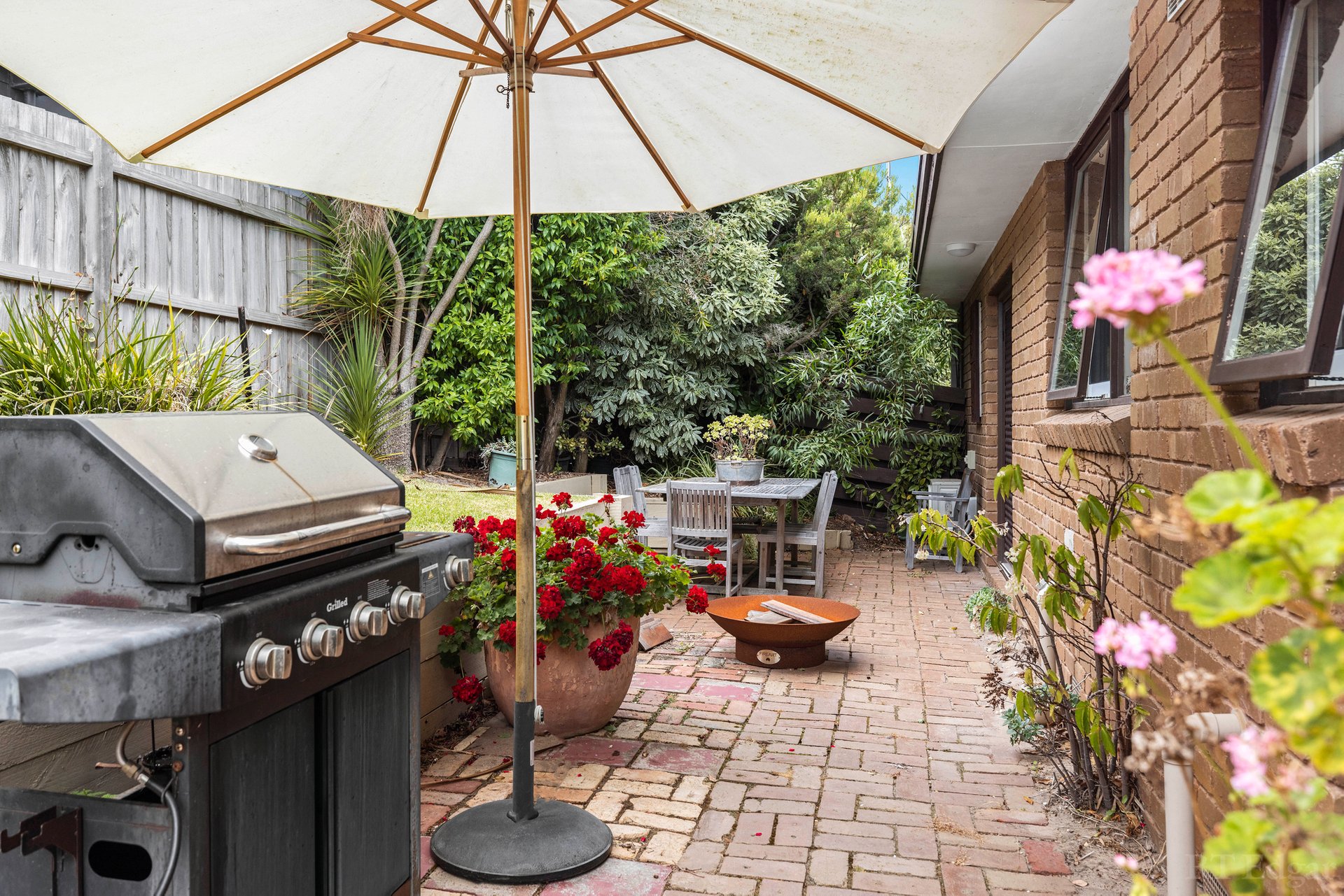 Property Gallery Thumbnail 11