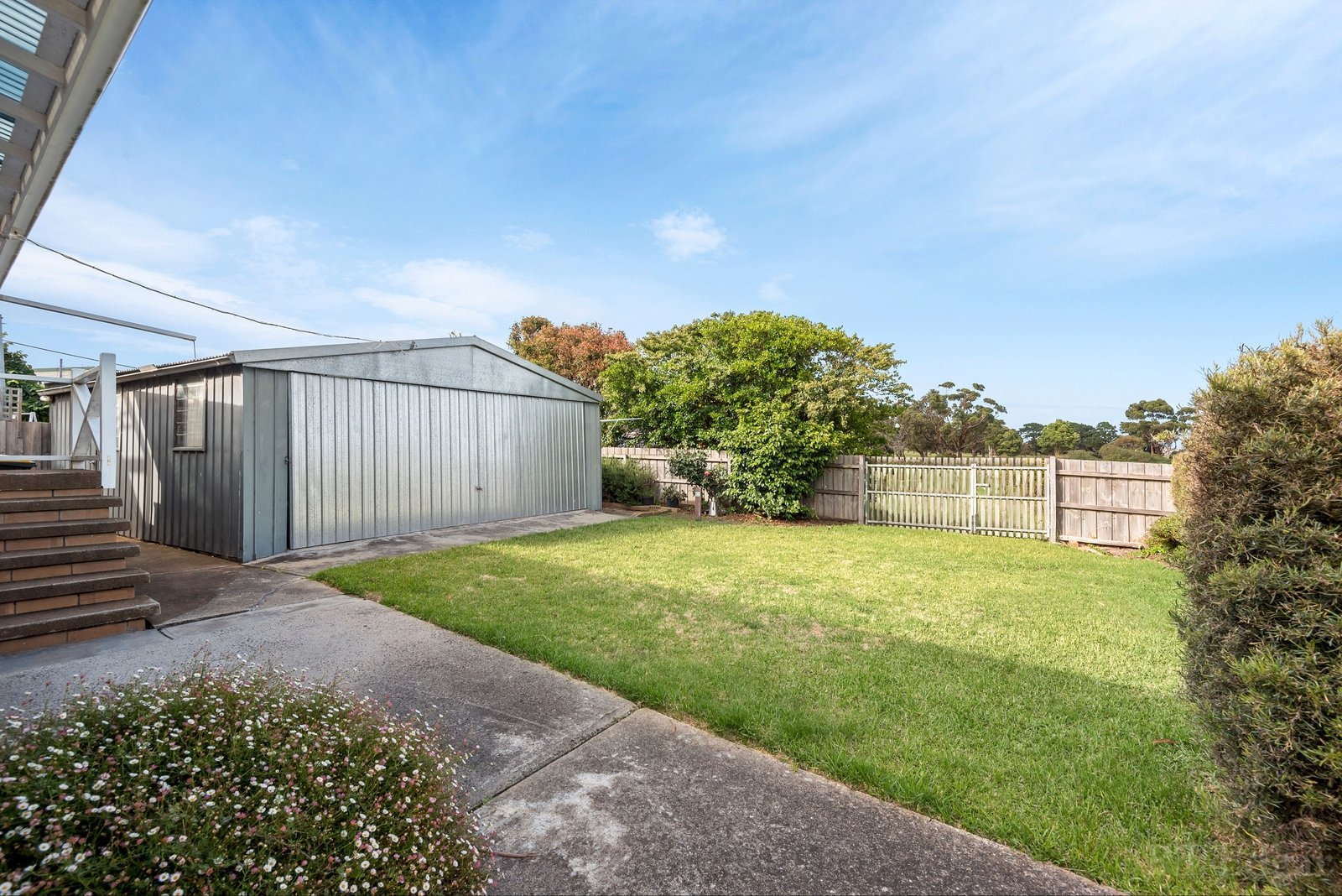 Property Gallery Thumbnail 9