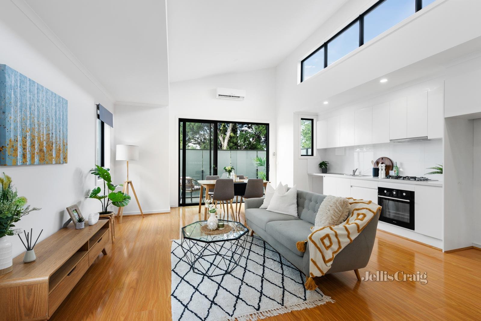 4/8 Elm Street, Bayswater image 2