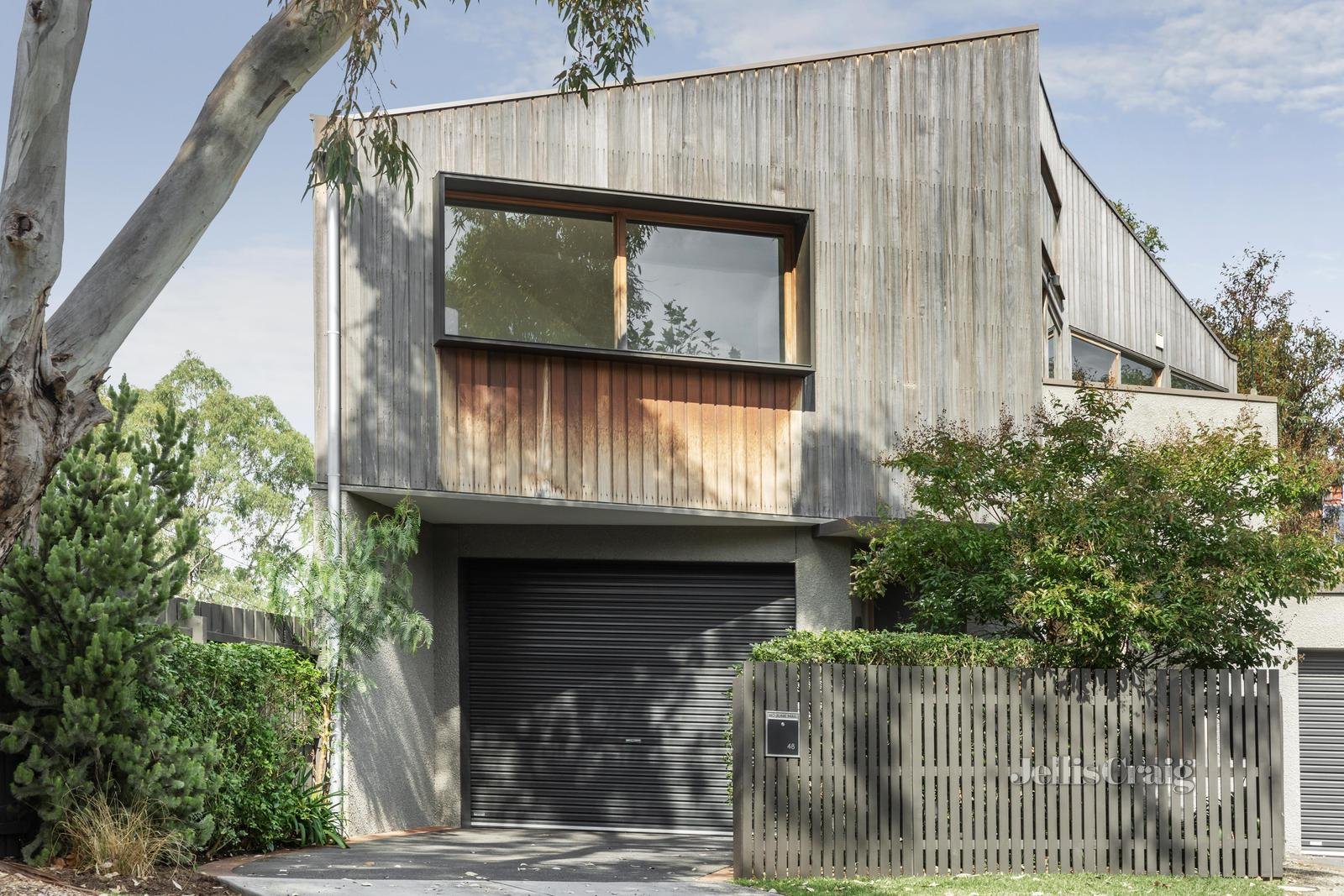 48 Essex Street, Glen Iris image 1