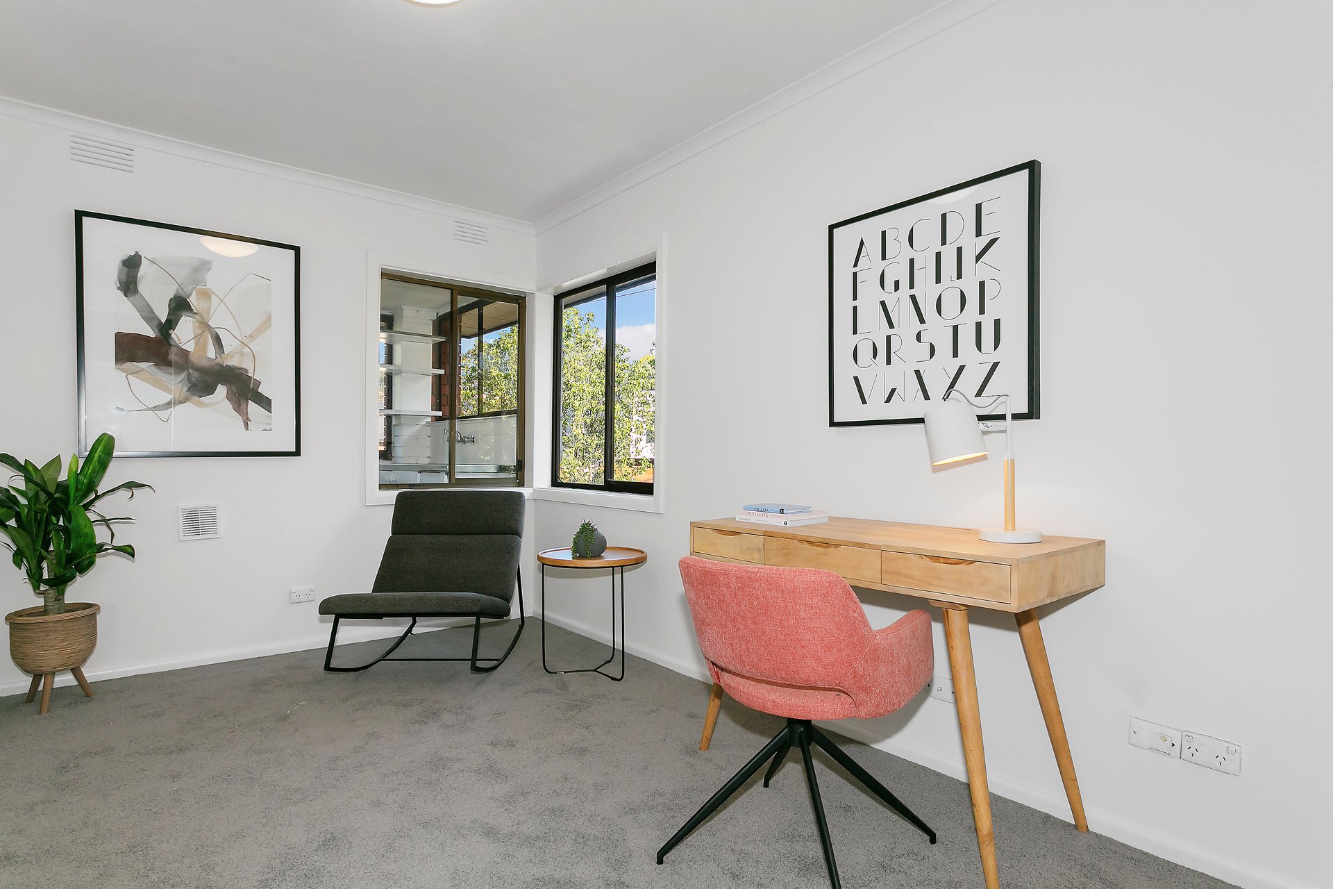 Property Gallery Thumbnail 12