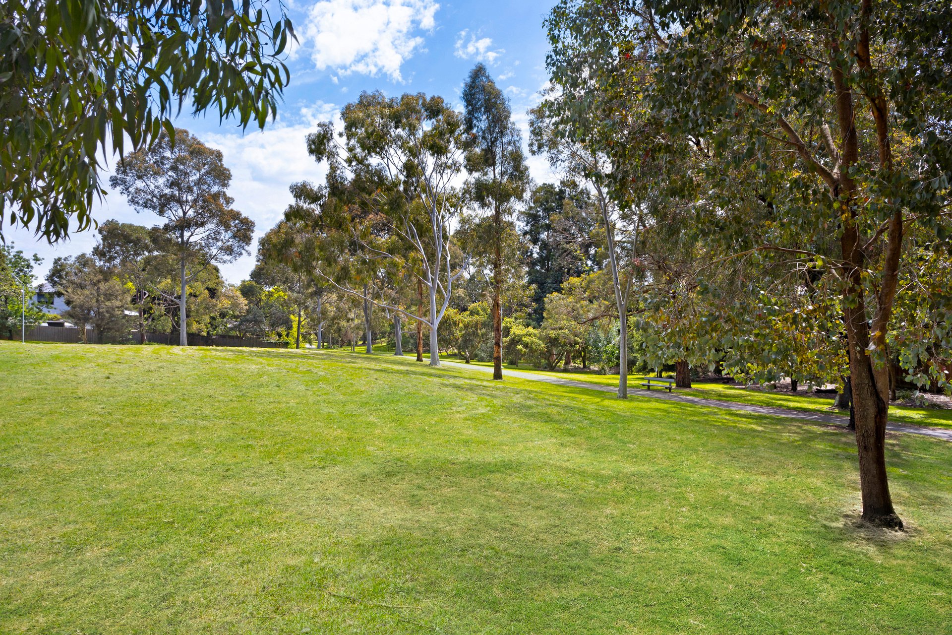 Property Gallery Thumbnail 17