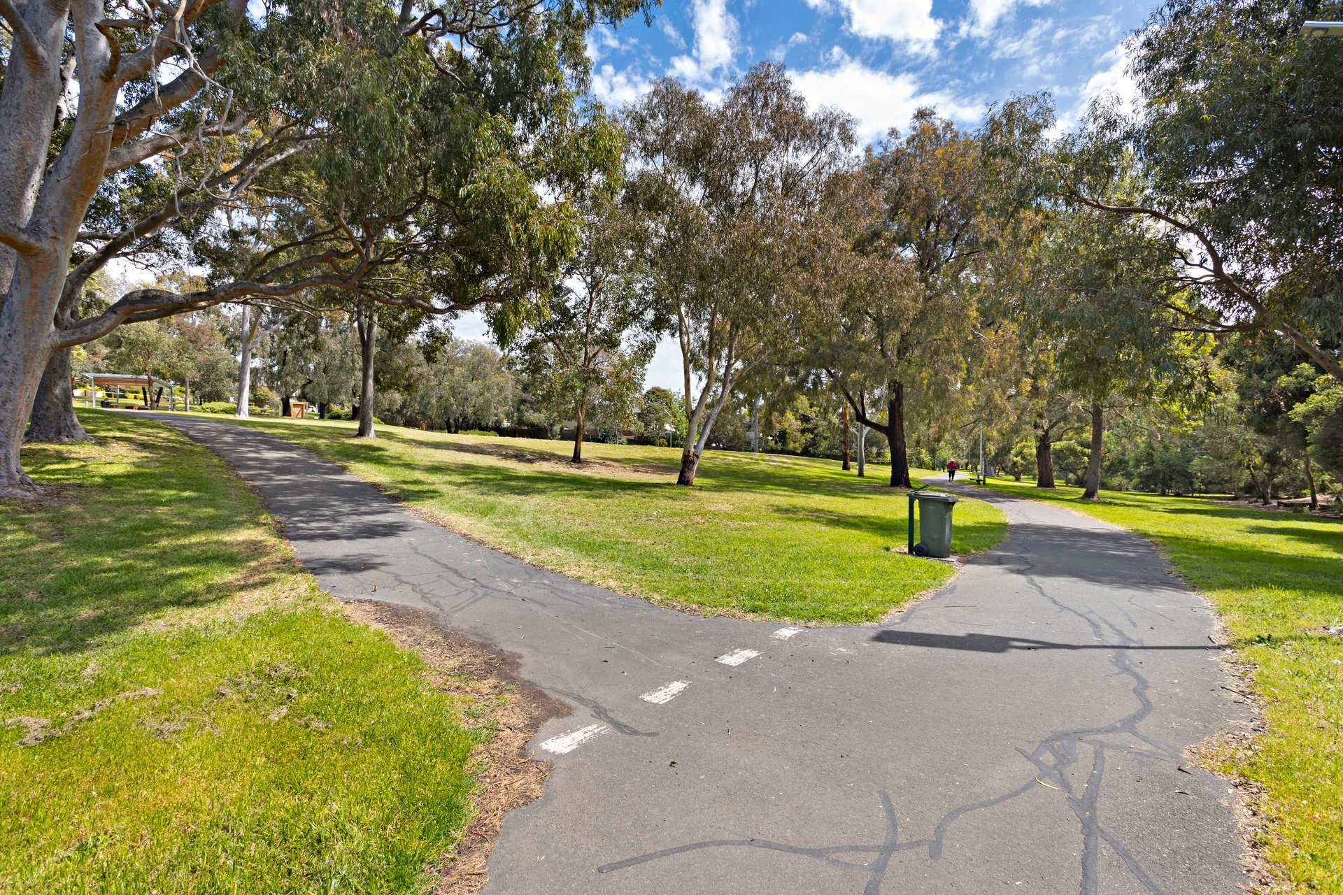 Property Gallery Thumbnail 18