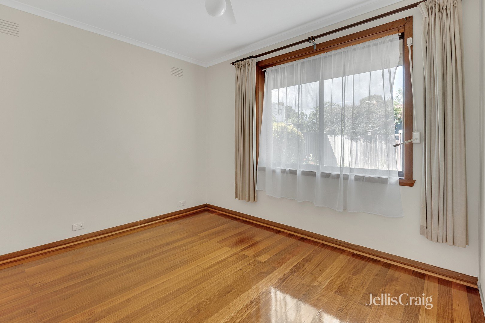 48 Fraser Street, Brunswick image 7