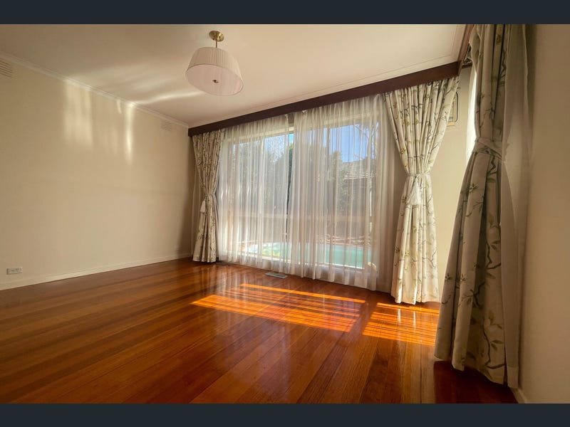 48 Gladwyn Avenue, Bentleigh East image 3