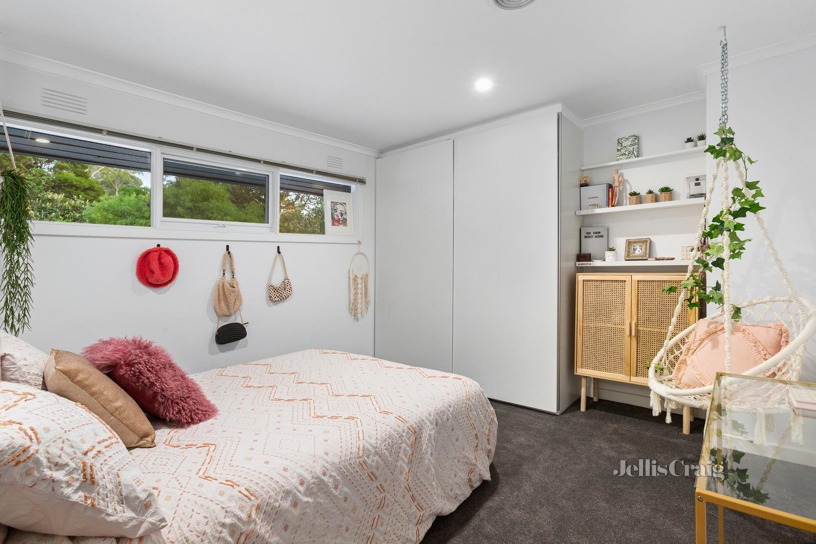 48 Glenister Drive, Eltham image 10