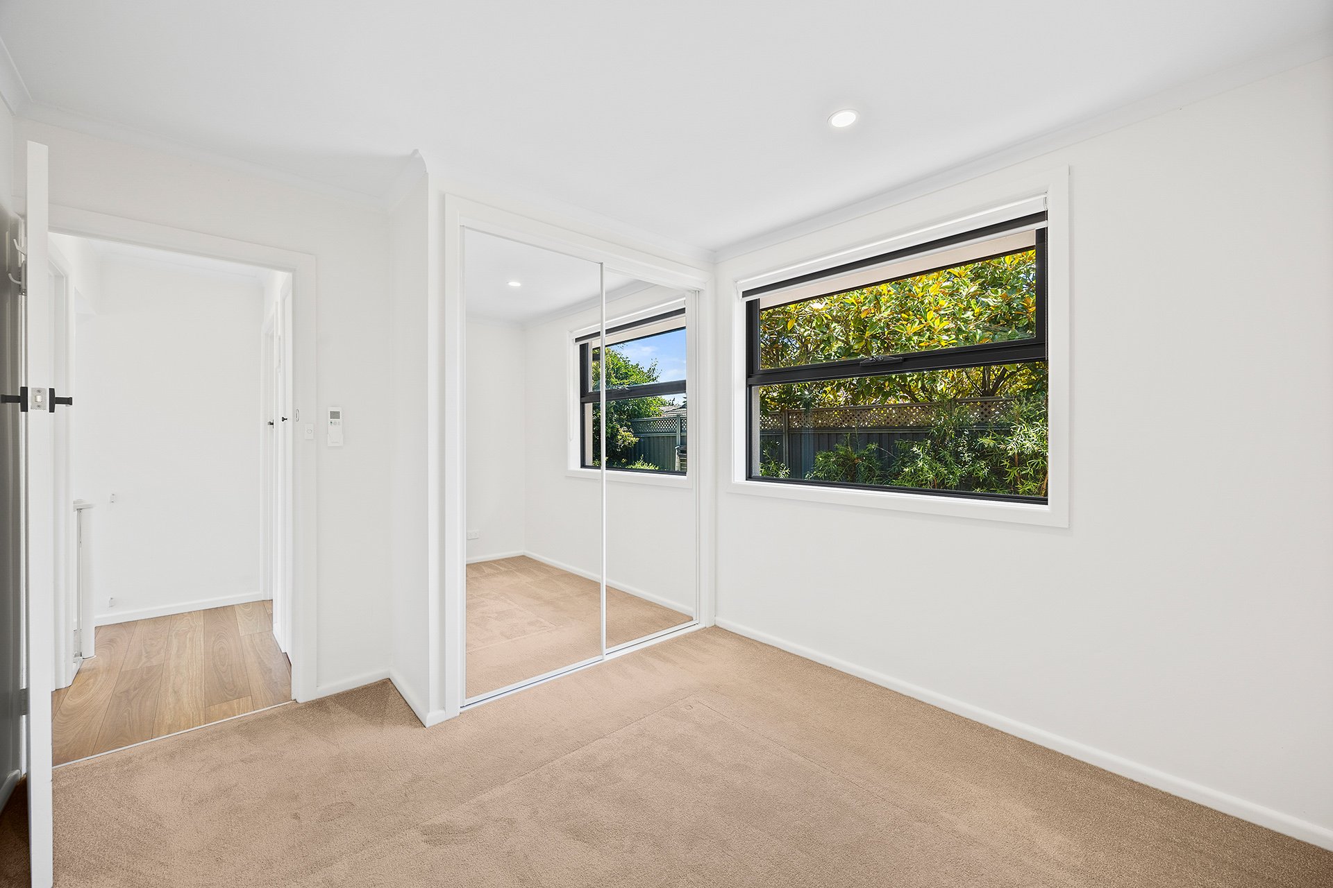 4/8 Grigg Avenue, Vermont image 8