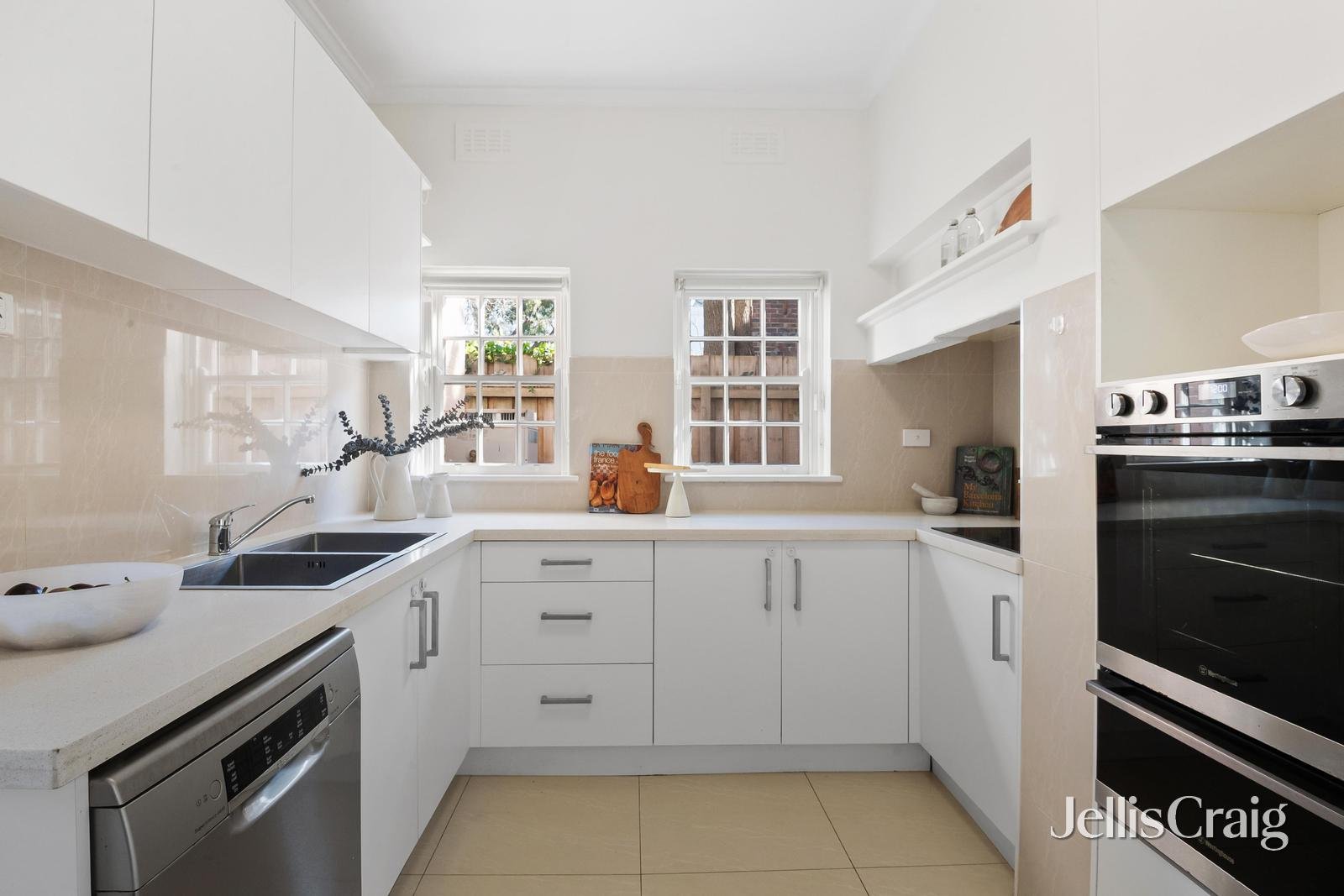 48 Halifax Street, Brighton image 5