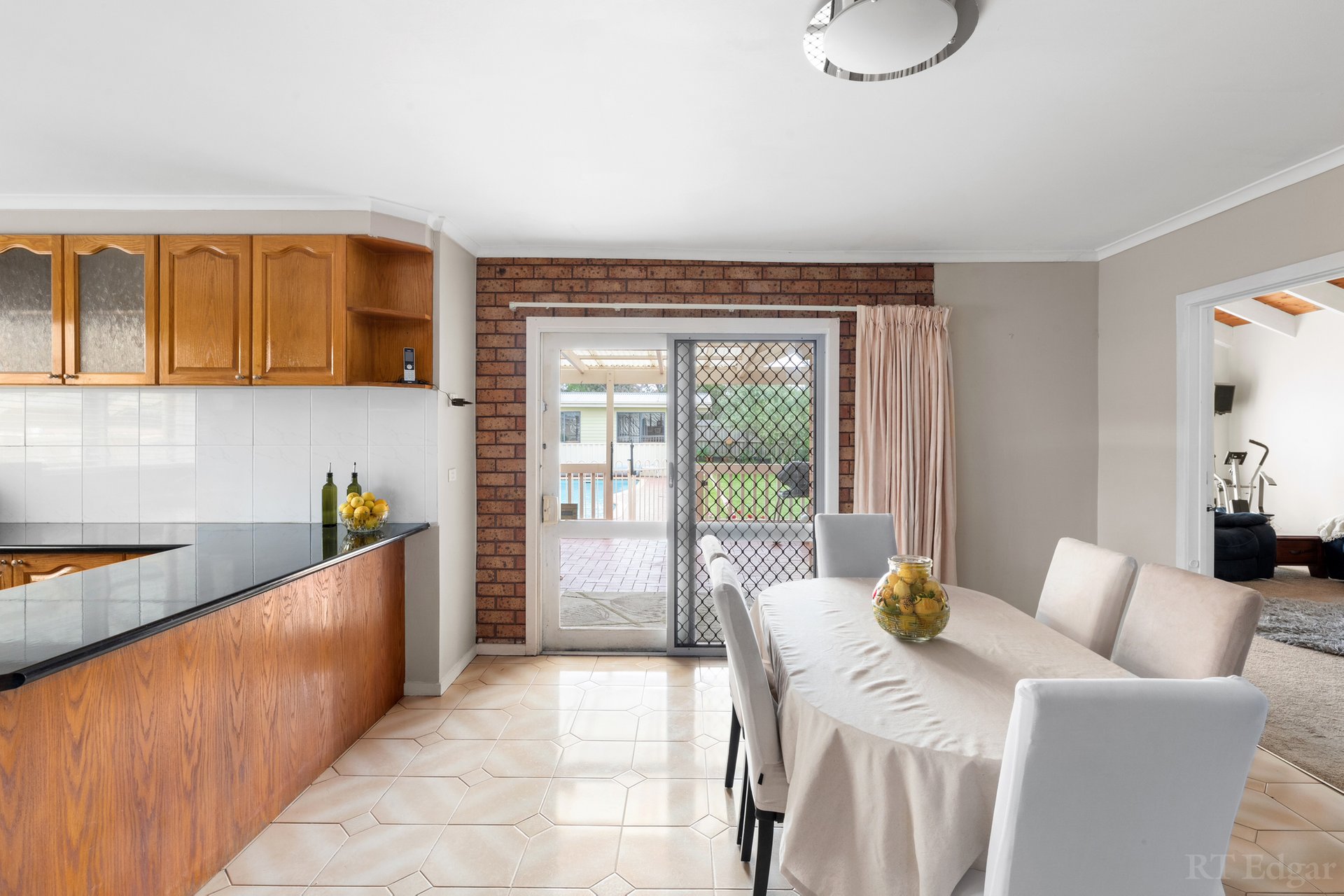 Property Gallery Thumbnail 7