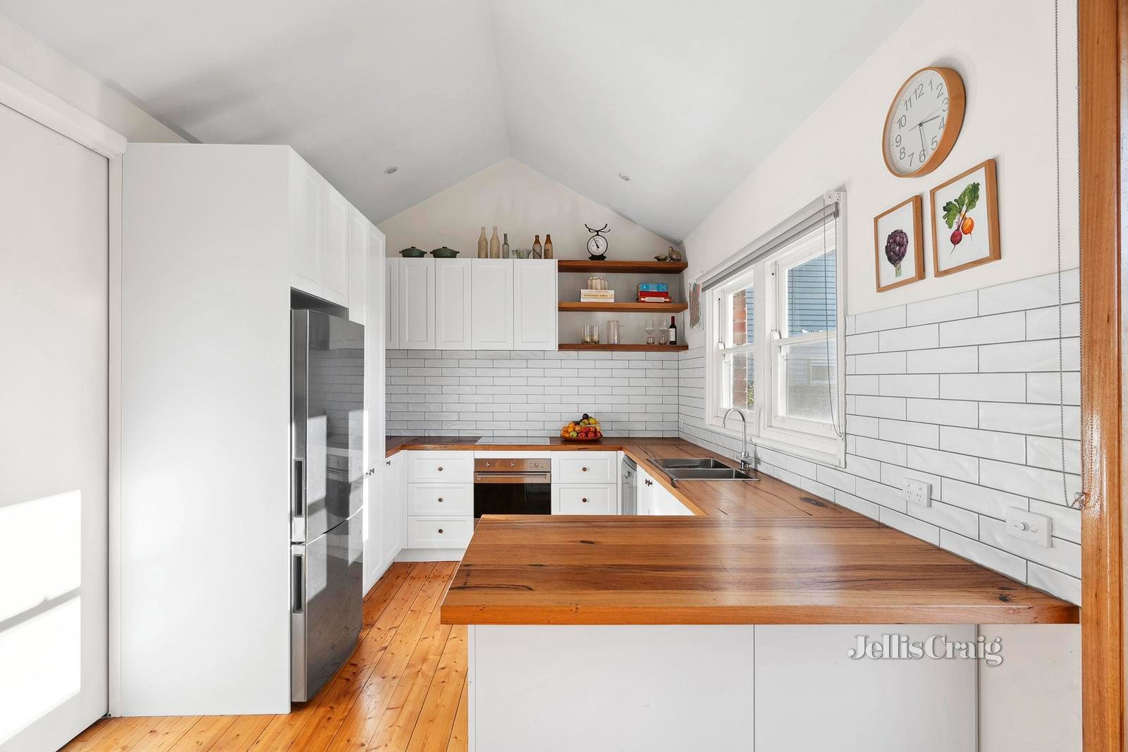 48 Humble Street, East Geelong image 4