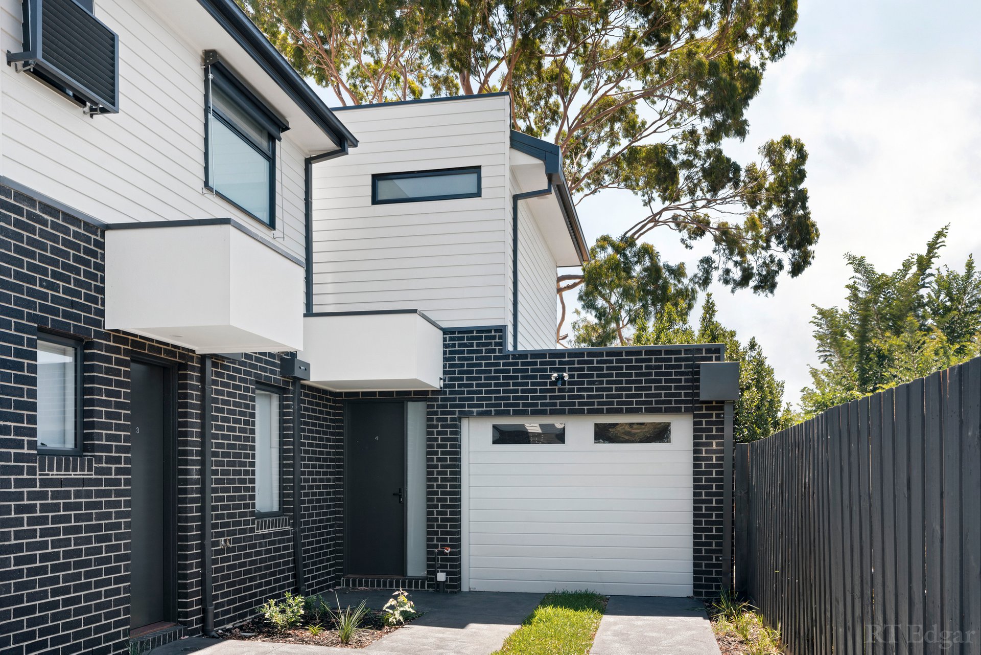 Property Gallery - Main Image