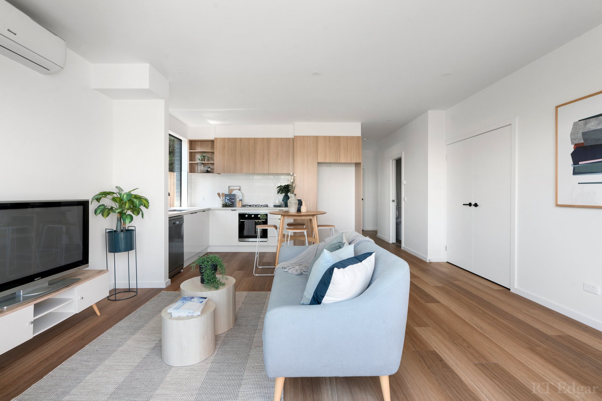 Property Gallery Thumbnail 2