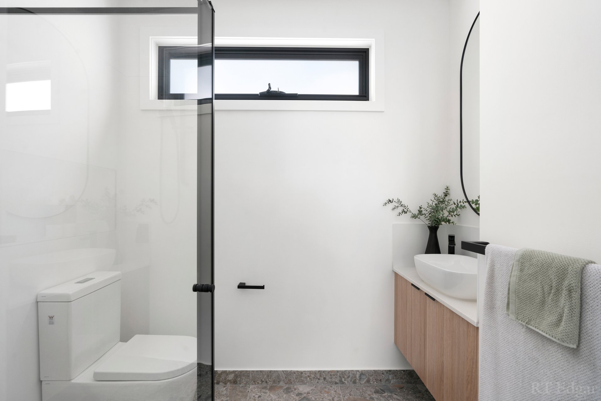 Property Gallery Thumbnail 9