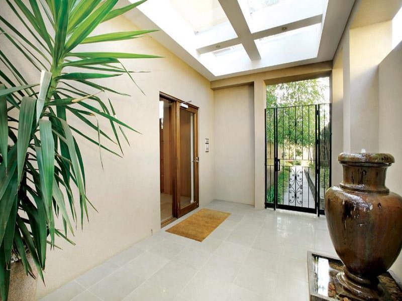 4/8 Lisson Grove, Hawthorn image 3