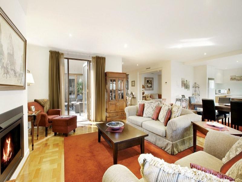 4/8 Lisson Grove, Hawthorn image 5