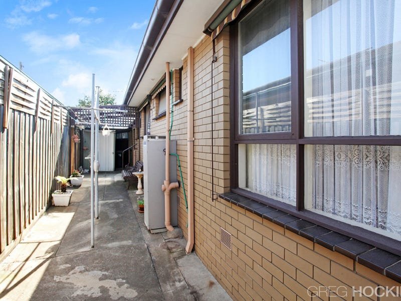 4/8 Margot Street, West Footscray image 10