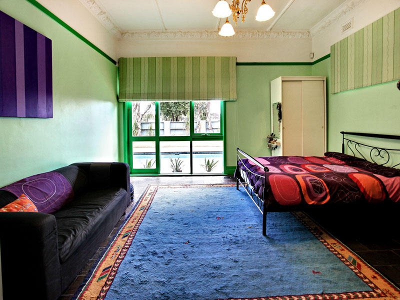 48 Marine Parade, St Kilda image 9