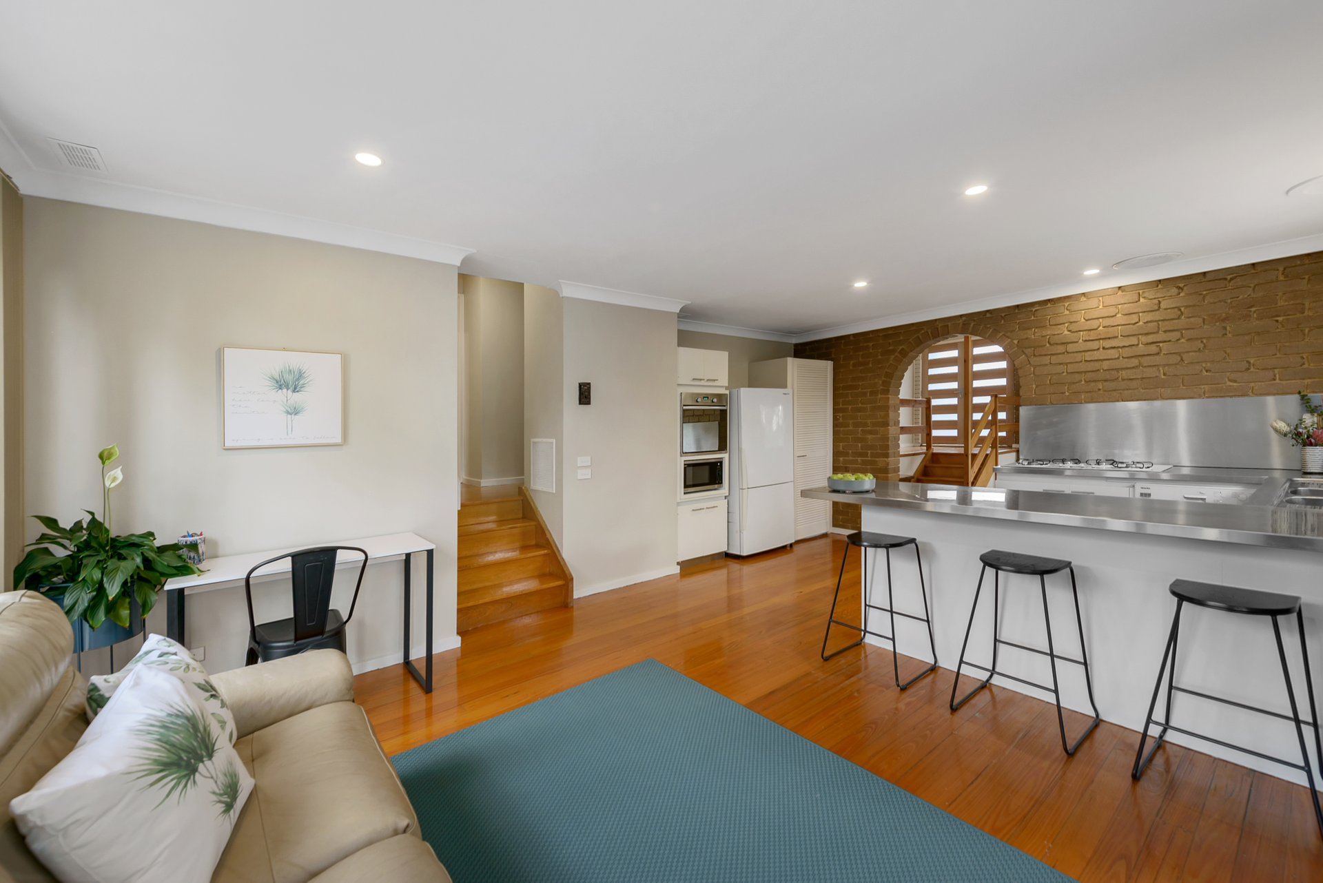 48 Milborne Cres, Eltham image 2