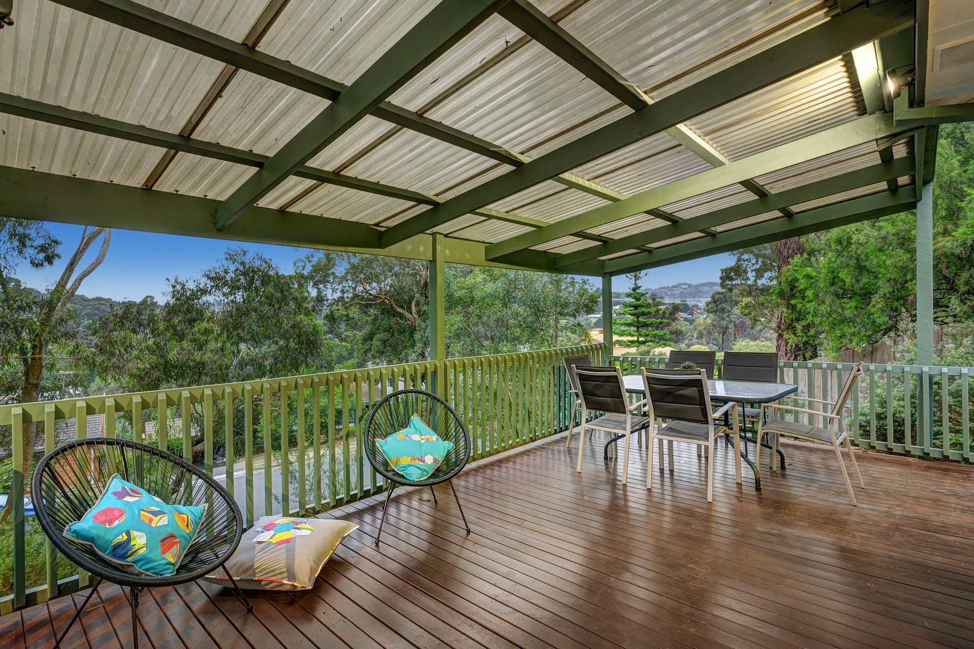 48 Milborne Cres, Eltham image 10