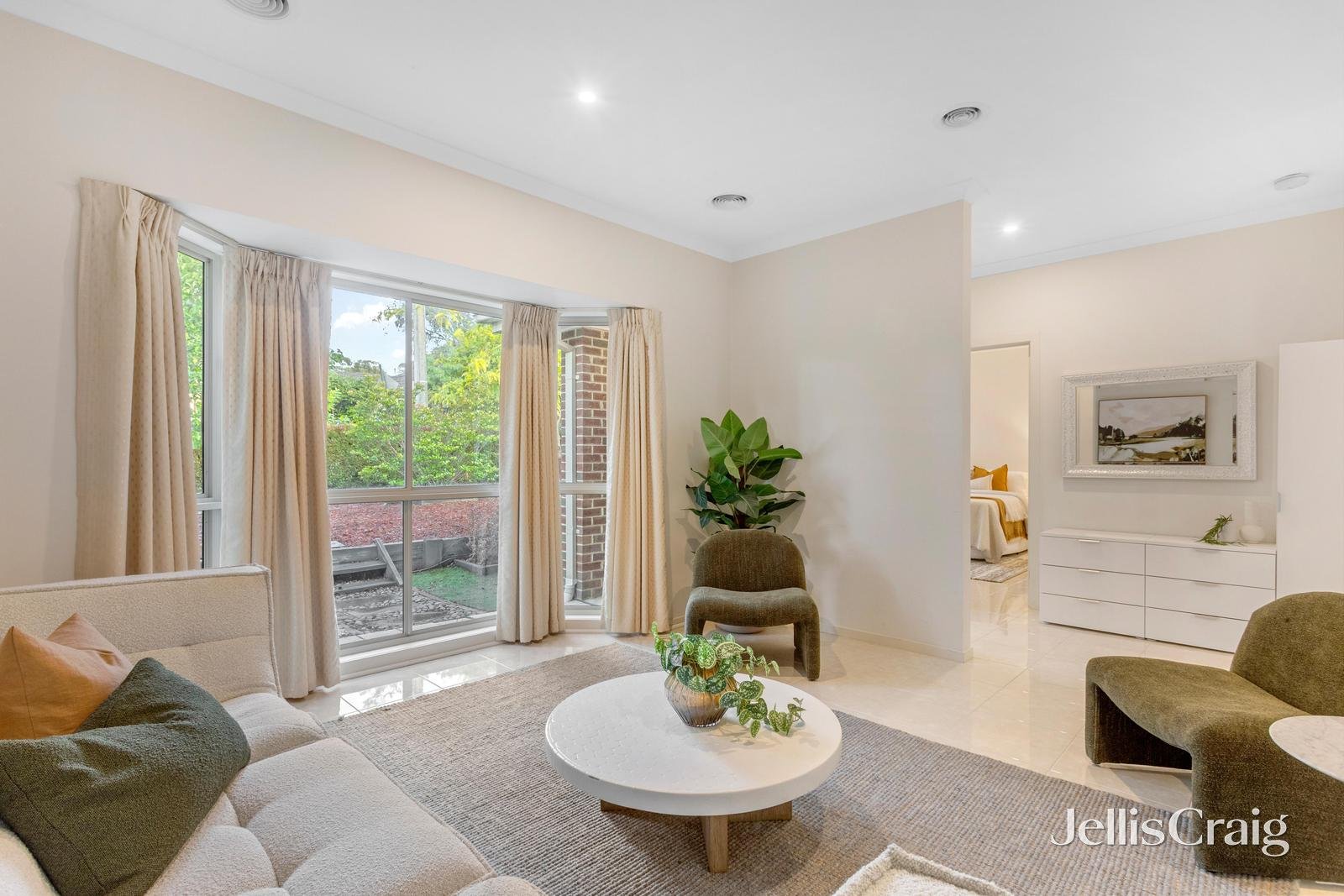 48 Mount Pleasant Road, Nunawading image 2