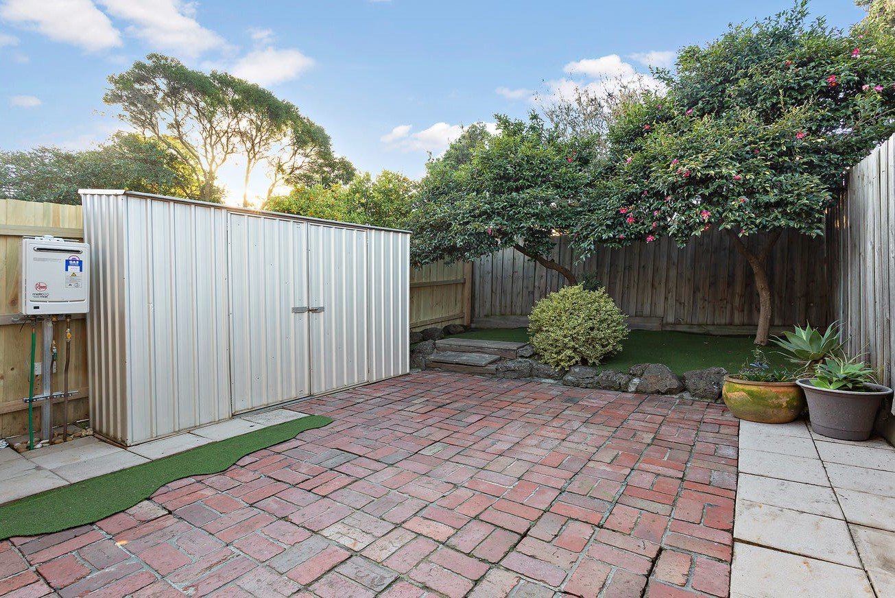4/8 Parring Road, Balwyn image 6