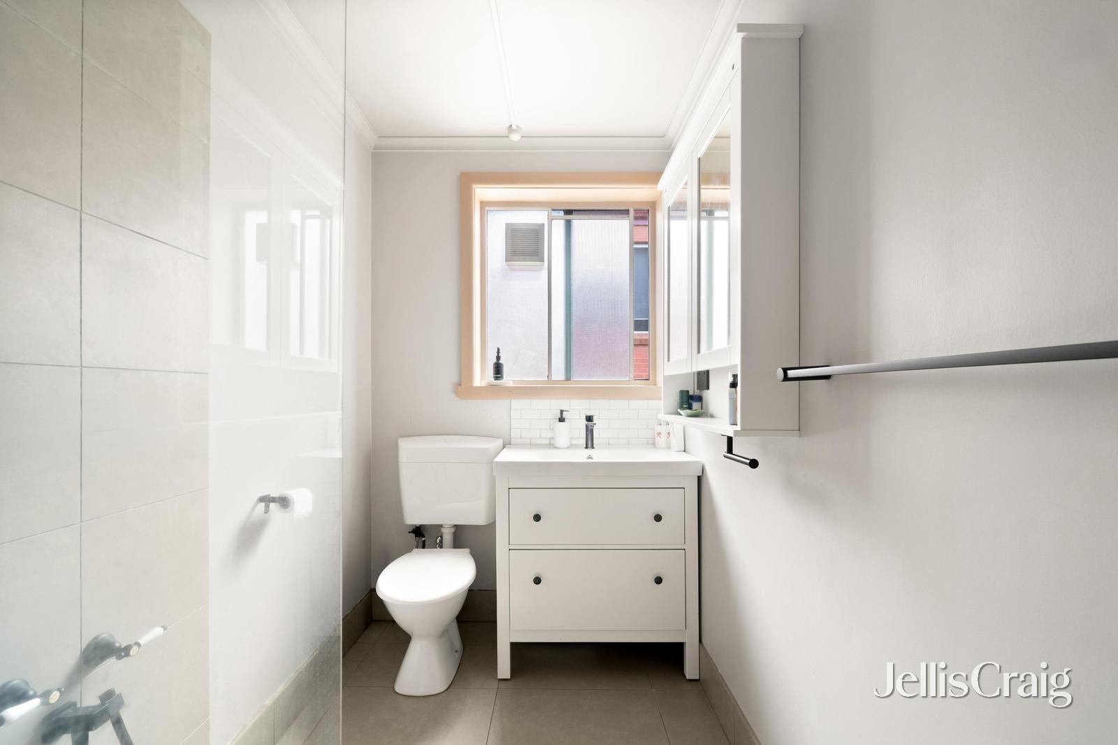 4/8 Passfield Street, Brunswick&nbsp;West image 8