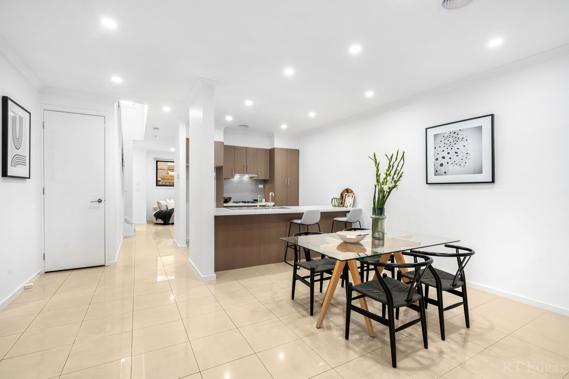 Property Gallery Thumbnail 4