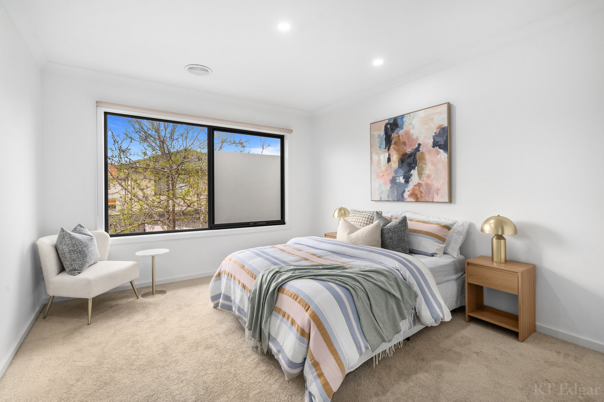 Property Gallery Thumbnail 7