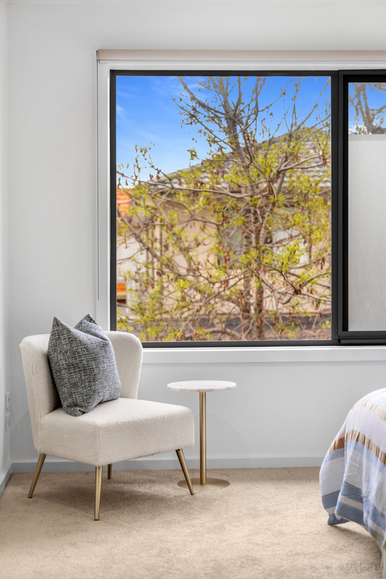 Property Gallery Thumbnail 8